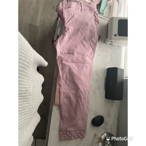 Pink ankle pants with pearls